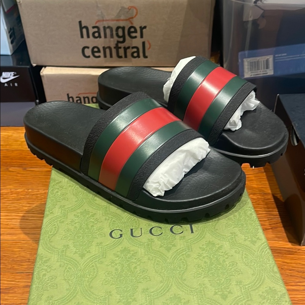 Gucci Black and Green Slide Sandals